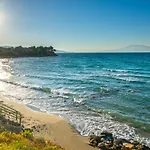 Belleza beachfront Apartment